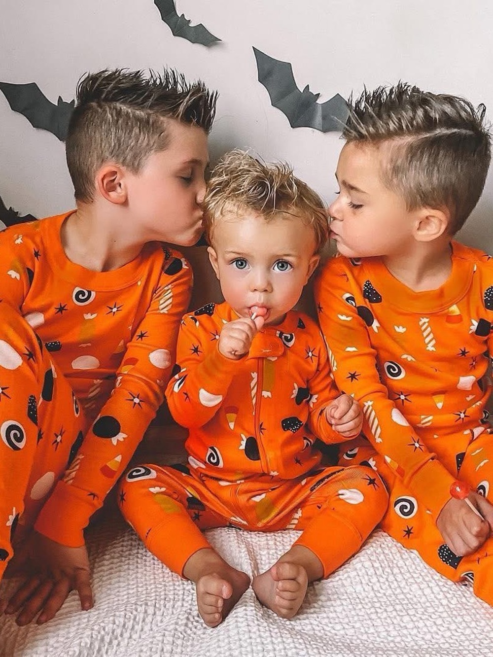 Hanna Andersson Sweet Treats Halloween Candy Zip Sleeper 6-12 Months NWT - Picture 2 of 7